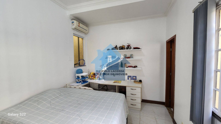 Imagem Casa com 4 Quartos à Venda, 328 m² em Dom Pedro I - Manaus Imagem Casa com 4 Quartos à Venda, 328 m² em Dom Pedro I - Manaus