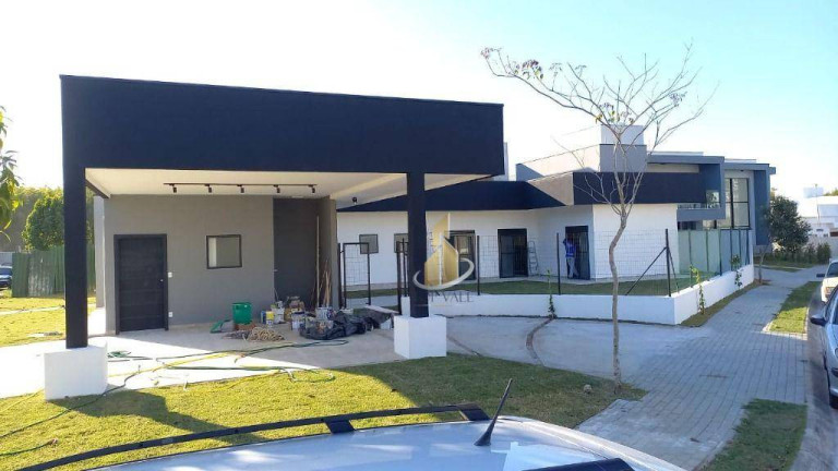 Casa com 4 Quartos à Venda, 238 m² em Urbanova - São José Dos Campos