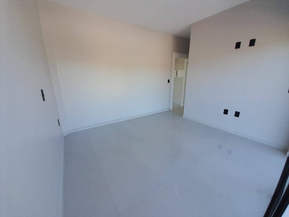 Imagem Casa com 2 Quartos à Venda, 100 m² em Zimbros - Bombinhas Imagem Casa com 2 Quartos à Venda, 100 m² em Zimbros - Bombinhas