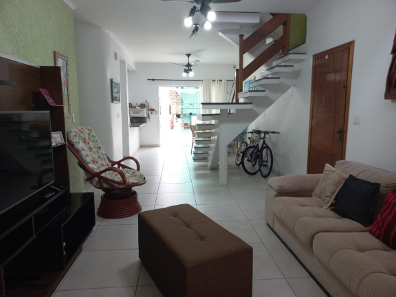 Imagem Sobrado com 6 Quartos à Venda,  em Balneário Três Marias - Peruíbe