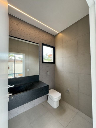 Imagem Sobrado com 5 Quartos à Venda, 344 m² em Jardins Madri - Goiânia
