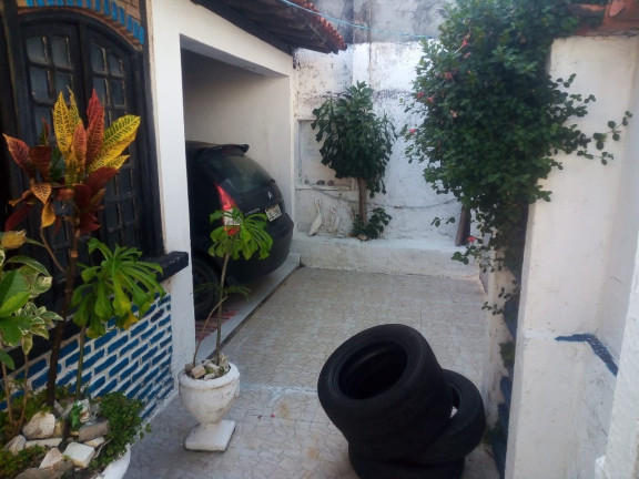 Imagem Casa com 3 Quartos à Venda, 262 m² em Amaralina - Salvador Imagem Casa com 3 Quartos à Venda, 262 m² em Amaralina - Salvador