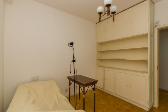 Imagem Imóvel com 3 Quartos à Venda, 174 m² em Centro Histórico - Porto Alegre Imagem Imóvel com 3 Quartos à Venda, 174 m² em Centro Histórico - Porto Alegre