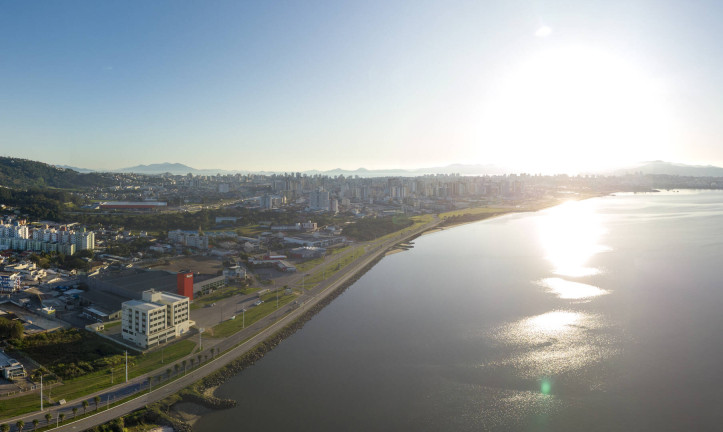 Imagem Apartamento com 3 Quartos à Venda, 80 m² em Beira Mar - São José
