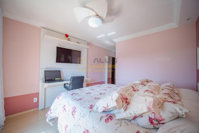 Imagem Casa com 3 Quartos à Venda, 168 m² em Vila Menck - Osasco