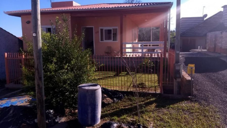 Imagem Casa com 4 Quartos à Venda, 244 m² em Centro - Dois Irmãos Imagem Casa com 4 Quartos à Venda, 244 m² em Centro - Dois Irmãos