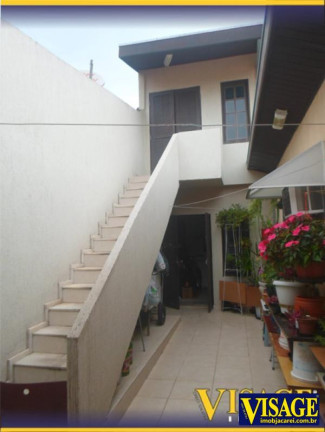 Imagem Casa com 4 Quartos à Venda, em Centro - Jacareí Imagem Casa com 4 Quartos à Venda, em Centro - Jacareí