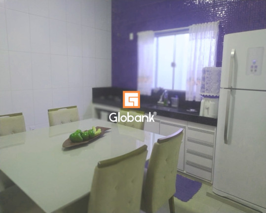 Sobrado com 2 Quartos à Venda, 160 m² em Acácias - Montes Claros