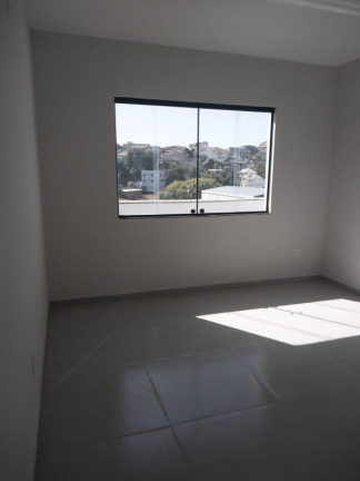 Imagem Casa com 2 Quartos à Venda, 140 m² em Nacional - Contagem