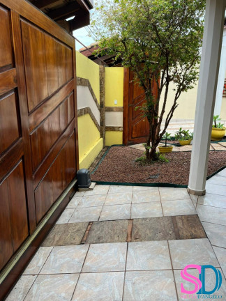 Imagem Sobrado com 6 Quartos à Venda, 375 m² em Centro - Ubatuba