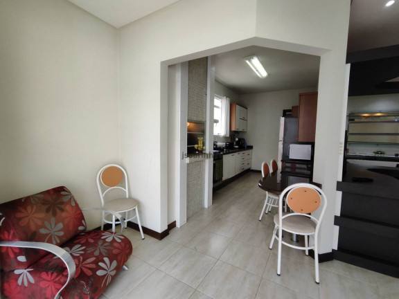 Imagem Apartamento com 4 Quartos para Temporada, 165 m² em Meia Praia - Itapema Imagem Apartamento com 4 Quartos para Temporada, 165 m² em Meia Praia - Itapema