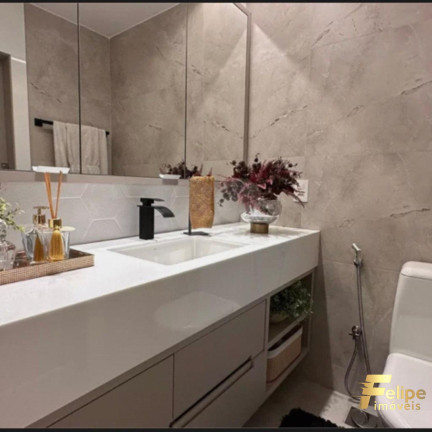 Imagem Imóvel com 4 Quartos à Venda, 250 m² em Praia Do Canto - Vitória Imagem Imóvel com 4 Quartos à Venda, 250 m² em Praia Do Canto - Vitória