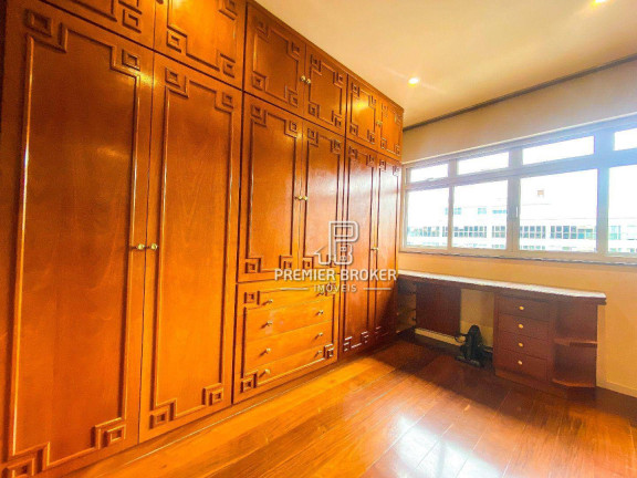 Imagem Cobertura com 2 Quartos à Venda, 156 m² em Várzea - Teresópolis