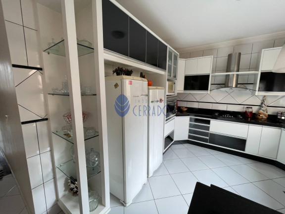 Imagem Sobrado com 4 Quartos à Venda, 300 m² em Parque Brasília 2ª Etapa - Anápolis