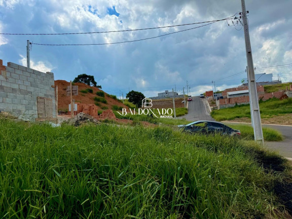 Imagem Terreno à Venda, 200 m² em Centro - Extrema Imagem Terreno à Venda, 200 m² em Centro - Extrema