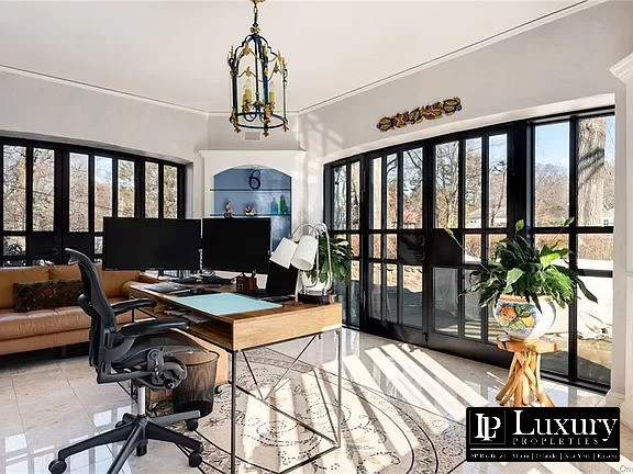 Imagem Casa com 5 Quartos à Venda,  em Bronxville - New York City