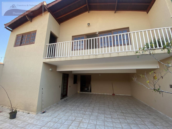 Casa à Venda, 250 m² em Jardim Das Laranjeiras - Bragança Paulista