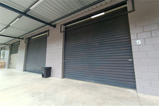 Imagem Sala Comercial para Alugar, 44 m² em Quintas De Pirapora Ii - Salto De Pirapora Imagem Sala Comercial para Alugar, 44 m² em Quintas De Pirapora Ii - Salto De Pirapora