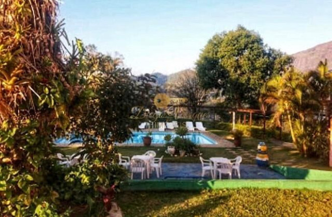 Imagem Apartamento com 20 Quartos à Venda, 4.200 m² em Tijuca - Teresópolis