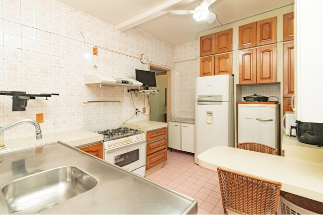 Imagem Apartamento com 3 Quartos à Venda, 144 m² em Rio Branco - Porto Alegre