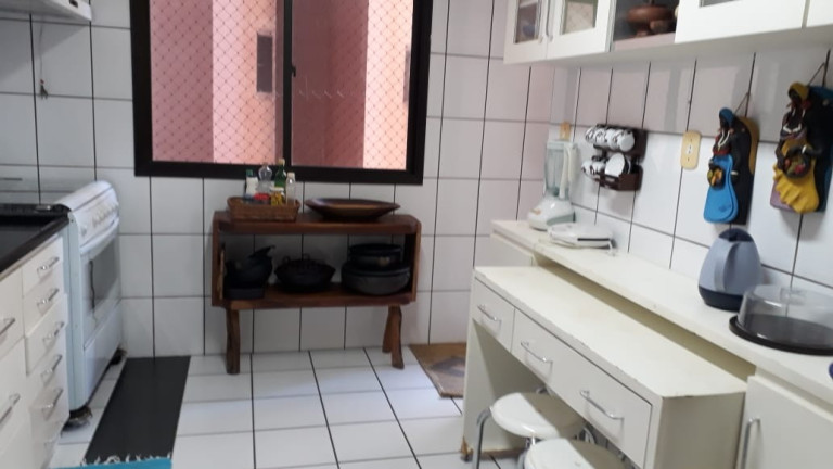 Imagem Imóvel com 4 Quartos à Venda, 240 m² em Centro - Guarapari Imagem Imóvel com 4 Quartos à Venda, 240 m² em Centro - Guarapari