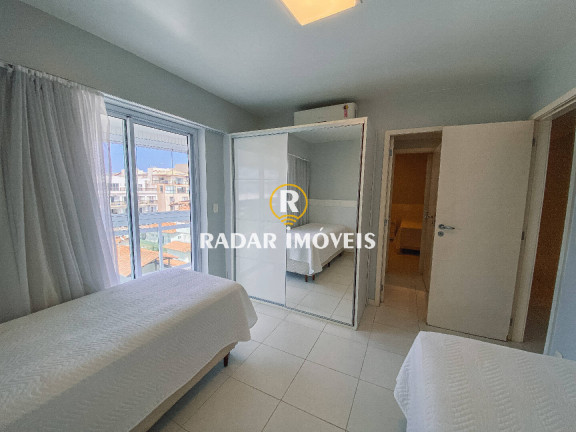 Imagem Apartamento com 4 Quartos à Venda, 170 m² em Algodoal - Cabo Frio