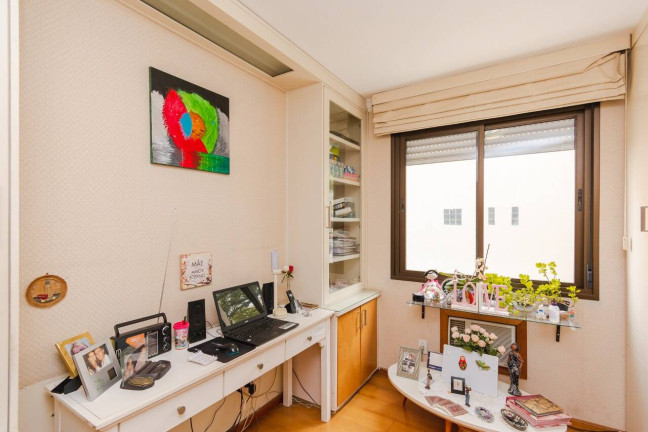 Imagem Apartamento com 3 Quartos à Venda, 94 m² em Petrópolis - Porto Alegre Imagem Apartamento com 3 Quartos à Venda, 94 m² em Petrópolis - Porto Alegre
