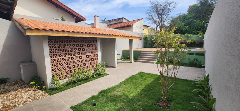 Imagem Casa com 3 Quartos à Venda, 314 m² em Jardim Santa Bárbara - Atibaia Imagem Casa com 3 Quartos à Venda, 314 m² em Jardim Santa Bárbara - Atibaia