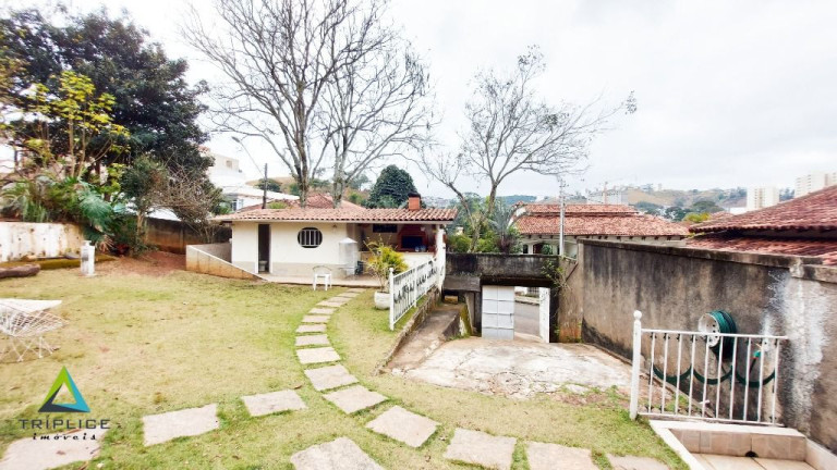 Imagem Casa com 4 Quartos à Venda, 250 m² em Bom Clima - Juiz De Fora