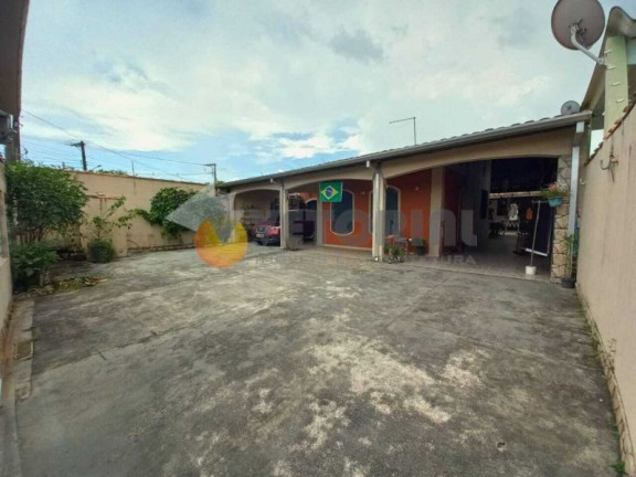 Imagem Casa com 3 Quartos à Venda, 165 m²