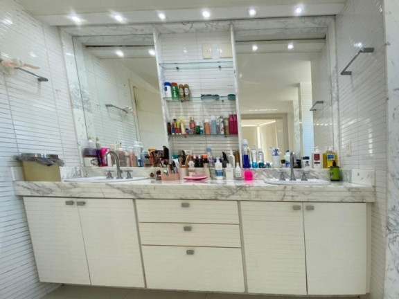 Imagem Casa com 4 Quartos à Venda, 616 m² em Barra Da Tijuca - Rio De Janeiro Imagem Casa com 4 Quartos à Venda, 616 m² em Barra Da Tijuca - Rio De Janeiro