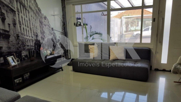 Imagem Imóvel com 3 Quartos à Venda, 144 m² em Mário Quintana - Porto Alegre