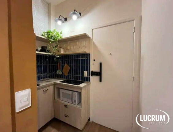 Imagem Imóvel com 1 Quarto à Venda, 25 m² em Copacabana - Rio De Janeiro Imagem Imóvel com 1 Quarto à Venda, 25 m² em Copacabana - Rio De Janeiro