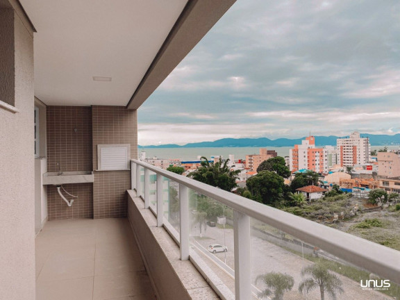 Apartamento com 2 Quartos à Venda, 80 m² em Barreiros - São José