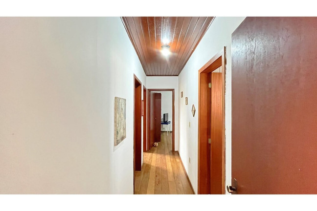 Imagem Casa com 3 Quartos à Venda, 368 m² em Ponta Grossa - Porto Alegre