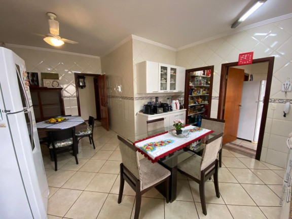 Imagem Casa com 3 Quartos à Venda, 360 m² em Jardim Estoril - Bauru