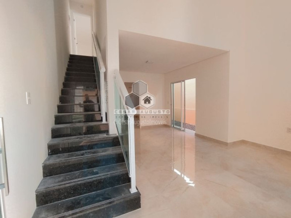 Imagem Casa com 3 Quartos à Venda, 92 m²