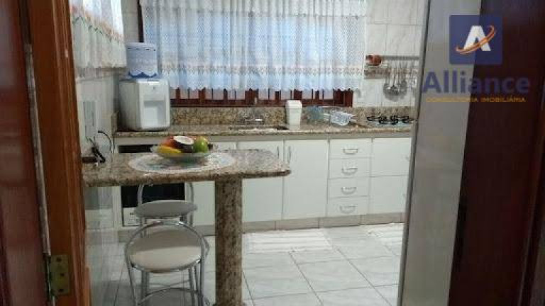 Imagem Casa com 3 Quartos à Venda, 190 m² em Santo Antônio - Louveira