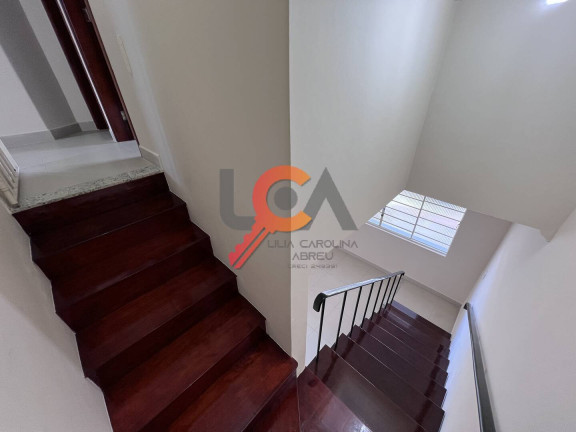 Imagem Sobrado com 5 Quartos à Venda, 390 m² em Centro - Caraguatatuba Imagem Sobrado com 5 Quartos à Venda, 390 m² em Centro - Caraguatatuba