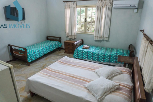 Imagem Casa com 7 Quartos à Venda, 240 m² em Foguete - Cabo Frio Imagem Casa com 7 Quartos à Venda, 240 m² em Foguete - Cabo Frio