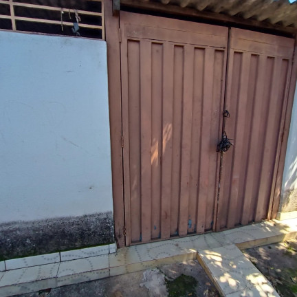 Imagem Casa com 8 Quartos à Venda, 200 m² em Parque Flamboyant - Goiania Imagem Casa com 8 Quartos à Venda, 200 m² em Parque Flamboyant - Goiania