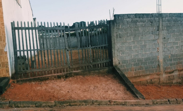 Imagem Terreno à Venda, 230 m² em Jardim Laranjeiras - Bragança Paulista Imagem Terreno à Venda, 230 m² em Jardim Laranjeiras - Bragança Paulista