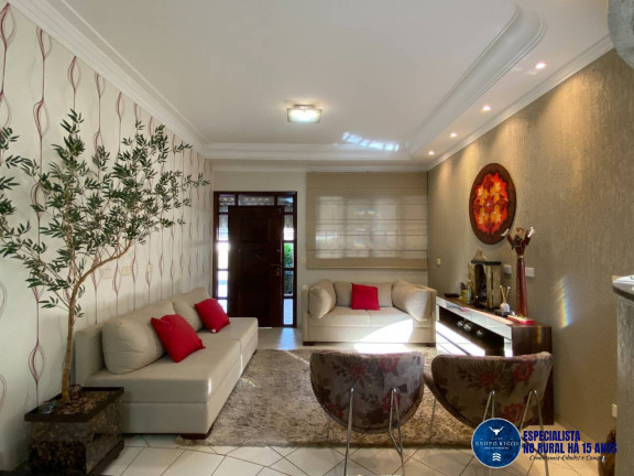Casa com 3 Quartos à Venda, 371 m² em Jardim Das Esmeraldas - Goiânia