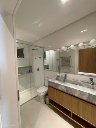 Imagem Imóvel com 4 Quartos à Venda, 189 m² em Meia Praia - Itapema Imagem Imóvel com 4 Quartos à Venda, 189 m² em Meia Praia - Itapema