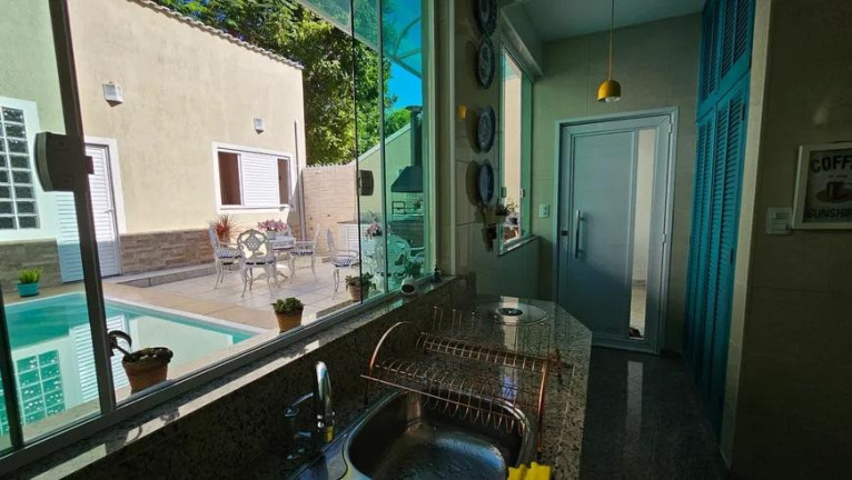 Imagem Casa com 4 Quartos à Venda, 214 m² em Taquara - Rio De Janeiro