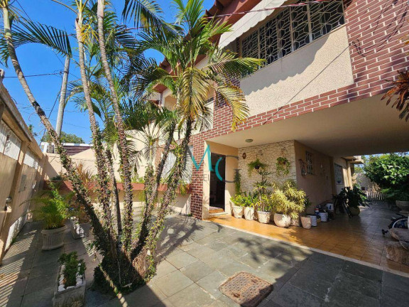 Casa com 3 Quartos à Venda, 201 m² em Campo Grande - Rio De Janeiro