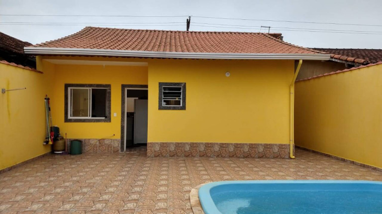 Casa com 2 Quartos à Venda,  em Mongaguá