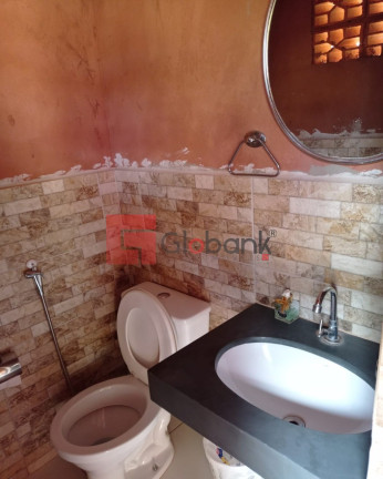 Imagem Imóvel com 3 Quartos à Venda, 2.500 m² em Centro - Montes Claros