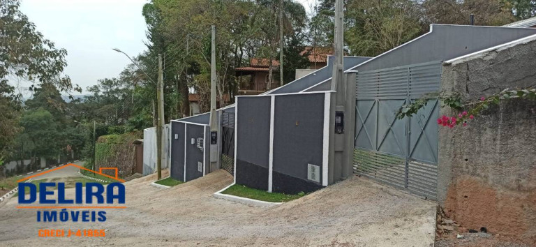 Imagem Casa com 3 Quartos à Venda, 286 m² em Terra Preta (terra Preta) - Mairiporã Imagem Casa com 3 Quartos à Venda, 286 m² em Terra Preta (terra Preta) - Mairiporã