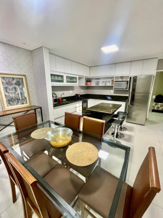 Imagem Casa com 3 Quartos à Venda, 180 m² em Cidade Continental - Serra